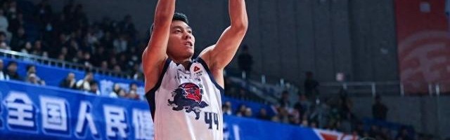 山东男篮的外线，该不该有陈培东的位置？|邱彪|于德豪|山东队|陈林坚|福建队_新浪体育_新浪新闻